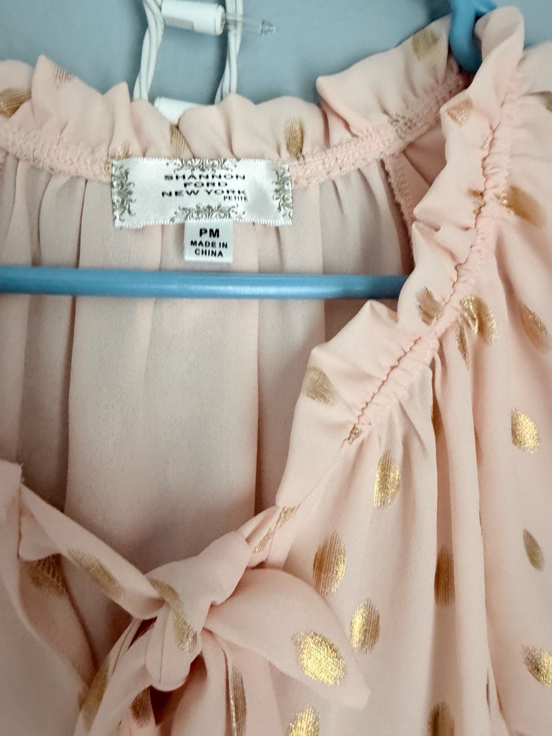 Shannon Ford New York Petite PM Pink Gold Metallic Polka Dot Tie Neck Blouse 4