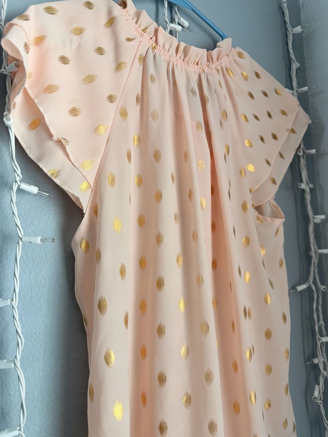 Shannon Ford New York Petite PM Pink Gold Metallic Polka Dot Tie Neck Blouse 10