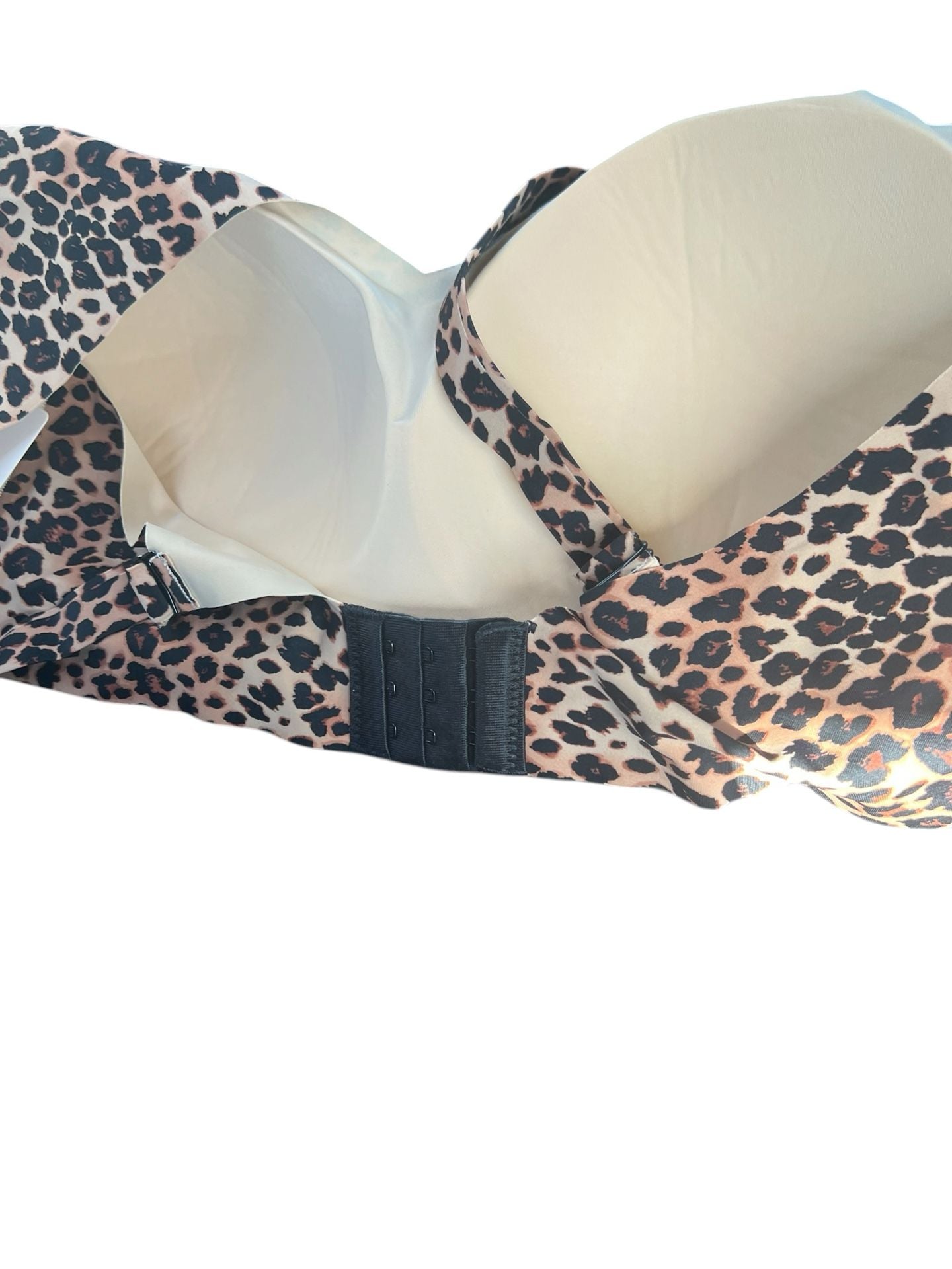 Secret Treasures Leopard Print Bonded Lounge Bra Wirefree Seamless Size 3XL 4