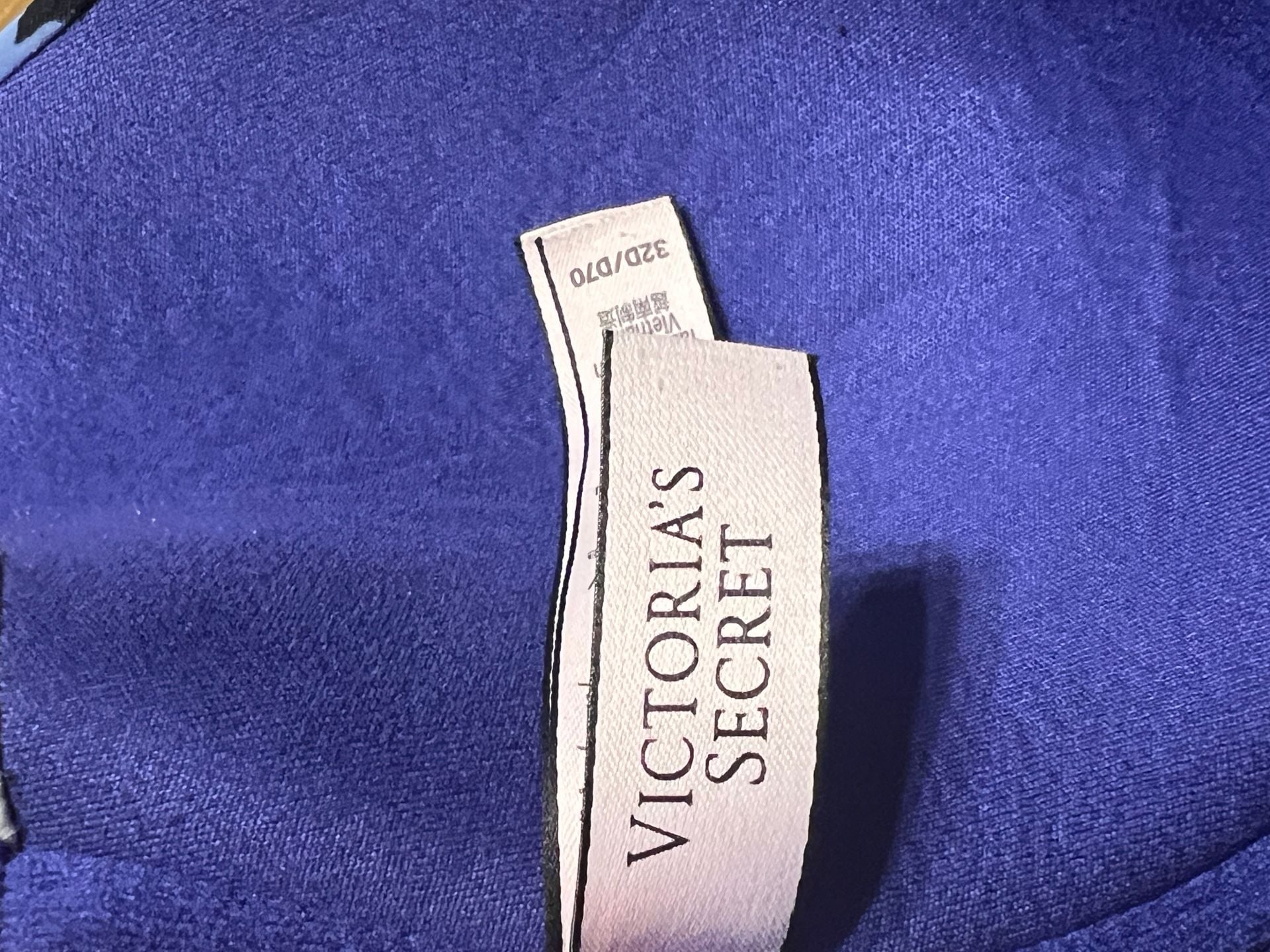 Victoria's Secret Logo Strap T-Shirt Bra Blue Floral Striped Size 32D 3