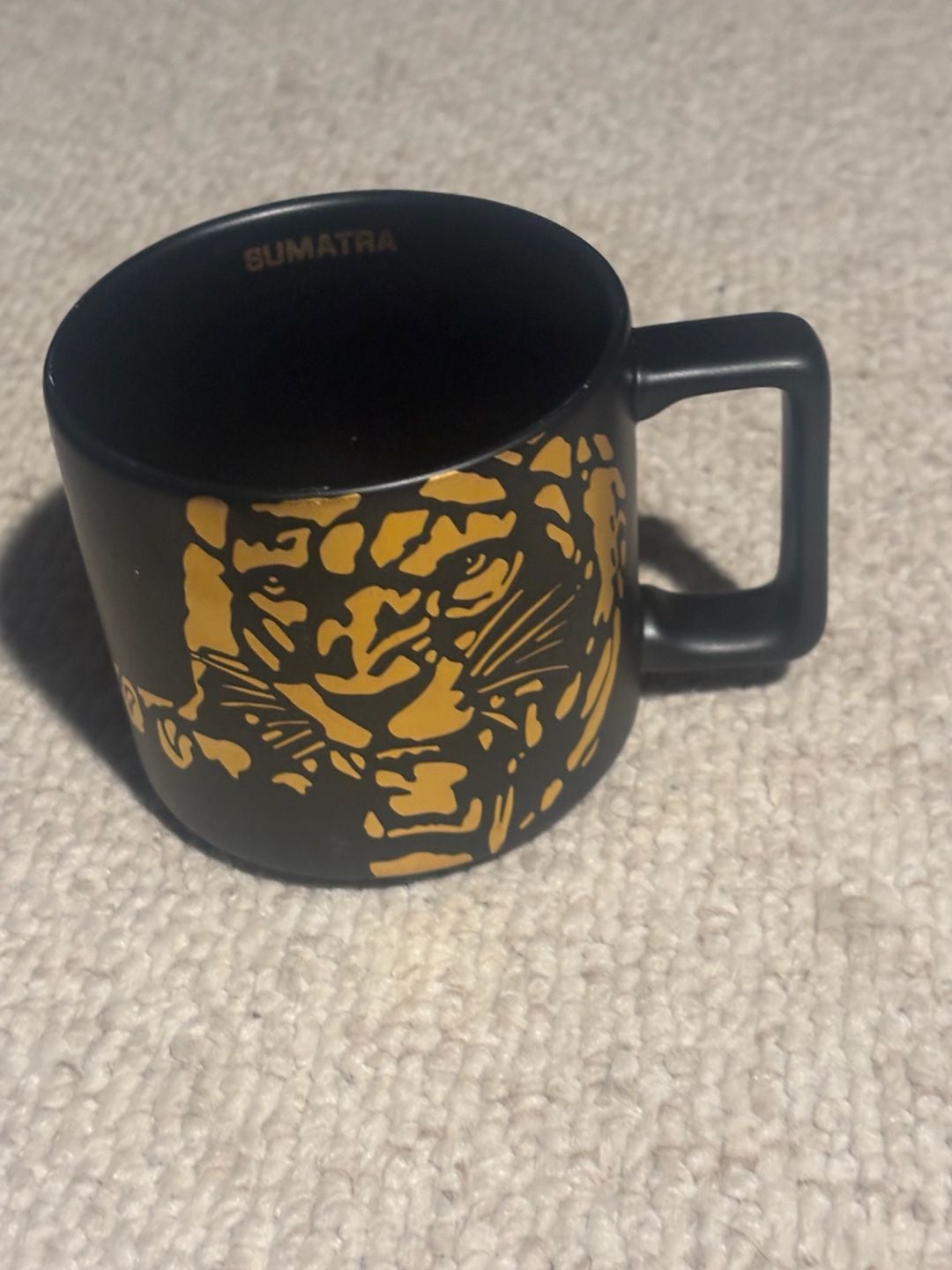 Starbucks 2016 Sumatra Tiger Matte Black & Gold Coffee Mug 14oz 1