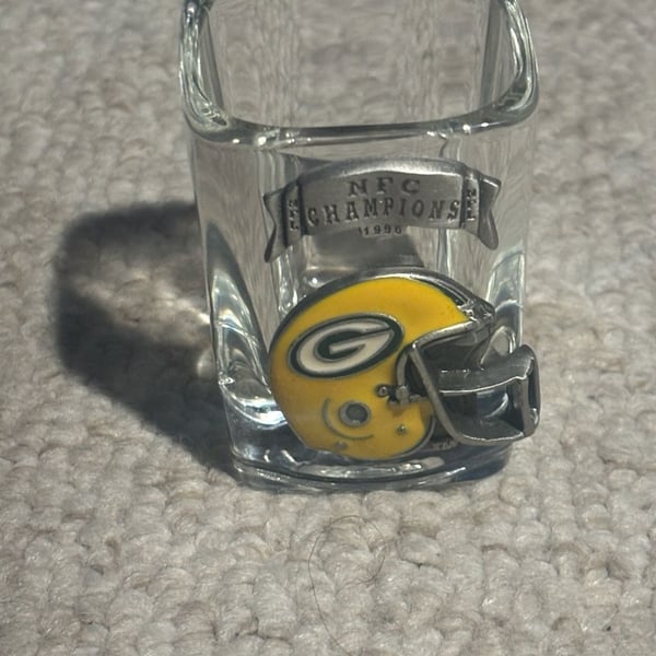 Green Bay Packers 1996 NFC Champions Square Shot Glass with Pewter Helmet Emblem