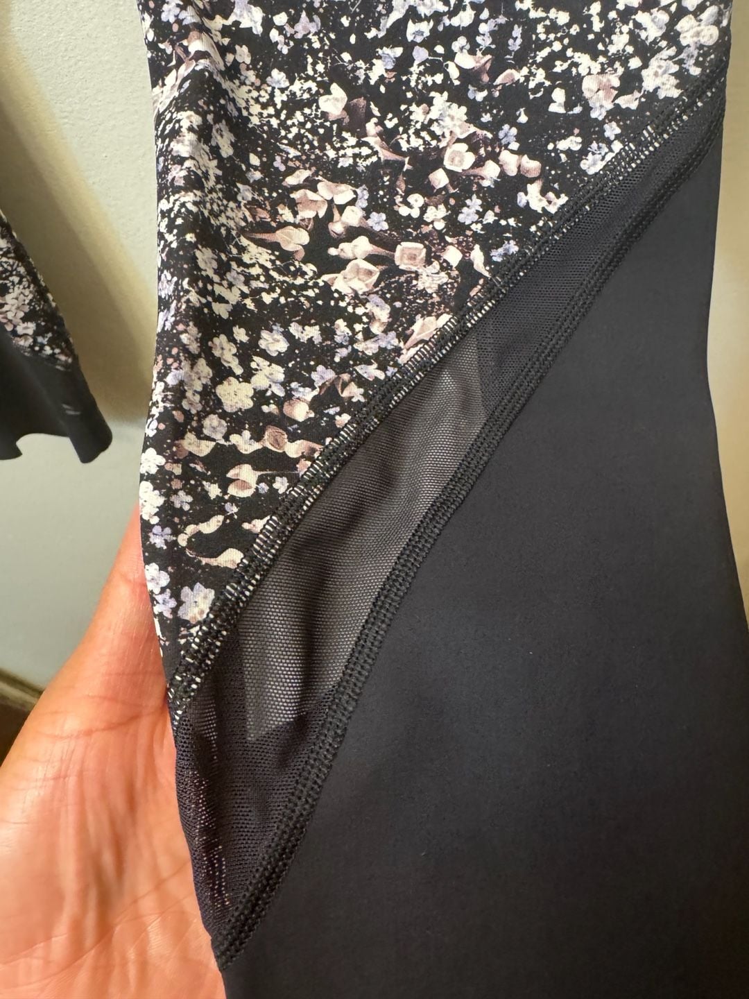 Lululemon Wunder Under High-Rise Crop 23" Mesh Scallop Floral Flux Multi Size 8 7