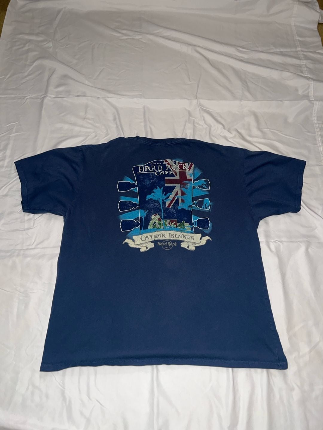 Hard Rock Cafe Cayman Islands Guitar Headstock Graphic T-Shirt Size XL 2