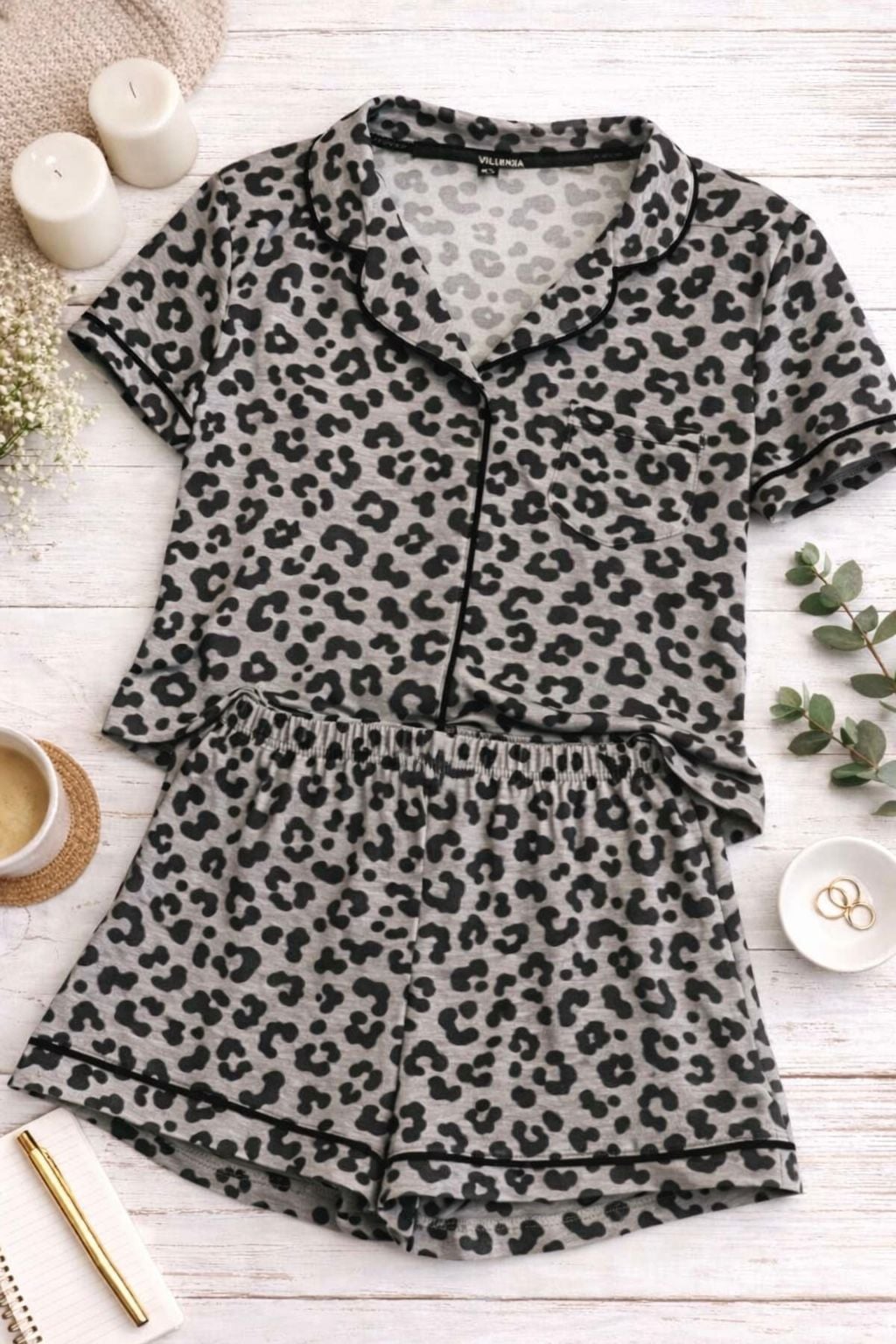 Roudelain Women's Grey Leopard Print 2-Piece Pajama Set, Size Medium 1