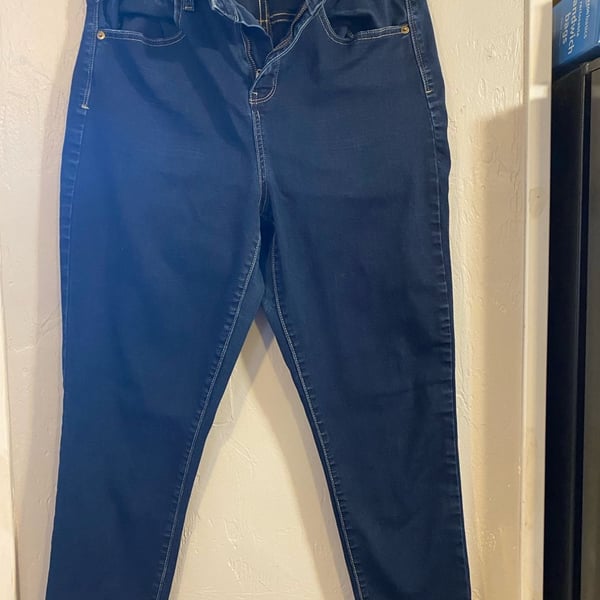 SO High Rise Jegging Dark Wash Size 13