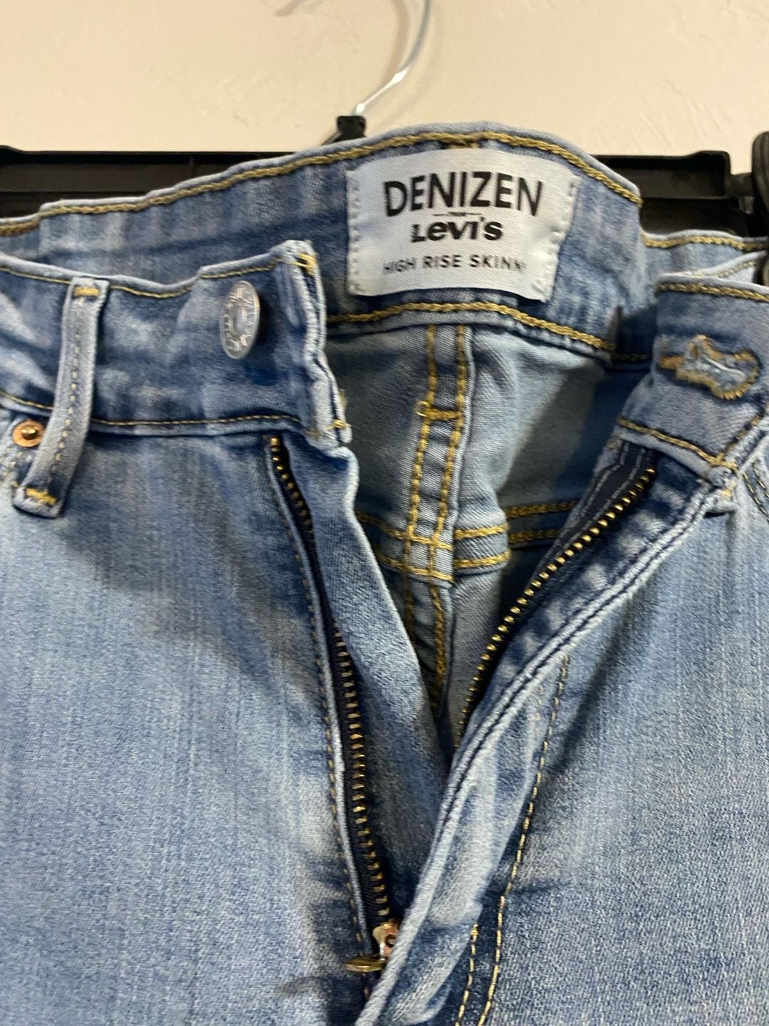 Denizen from Levi's High Rise Skinny Jeans Size 12M 31x30 Light Wash 3