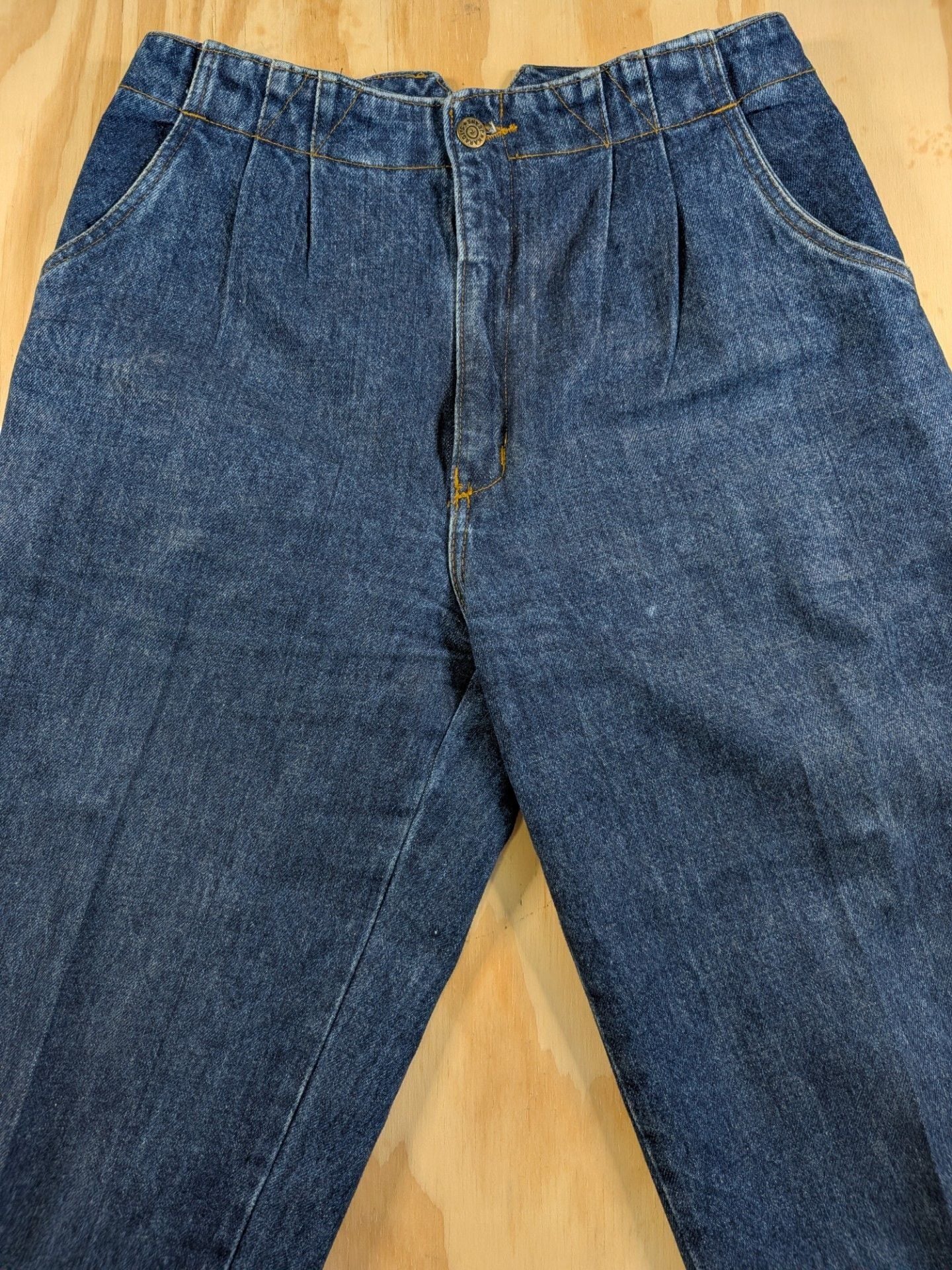 Karadis High-Waisted Pleated Mom Jeans 5