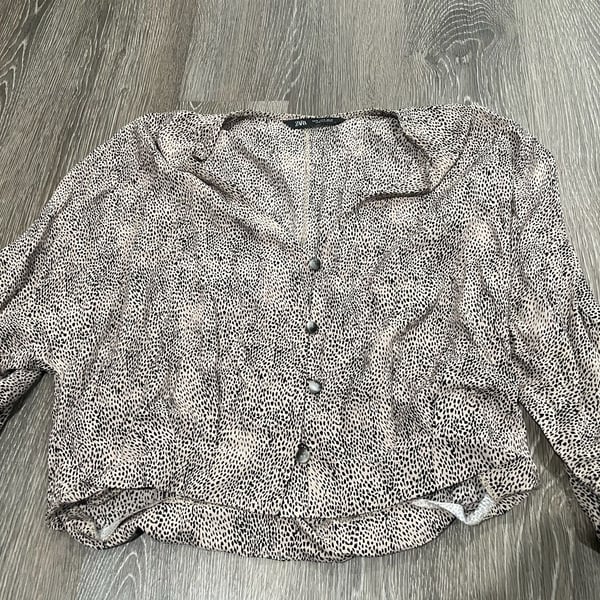 Zara Animal Print Cropped Button-Down Blouse Size M