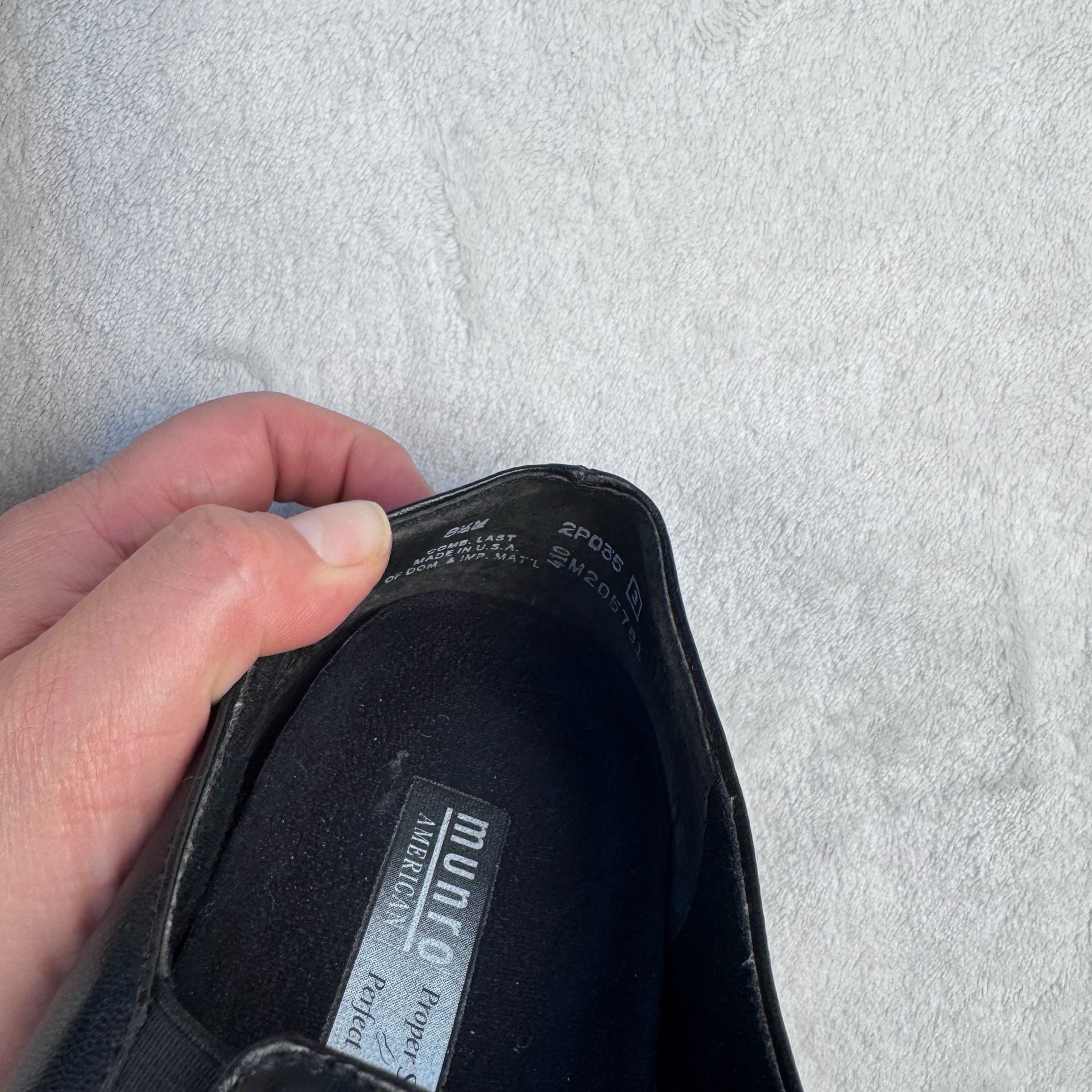 Munro American Walking Wedge Black Leather Slip-On Loafers Size 8.5M 6