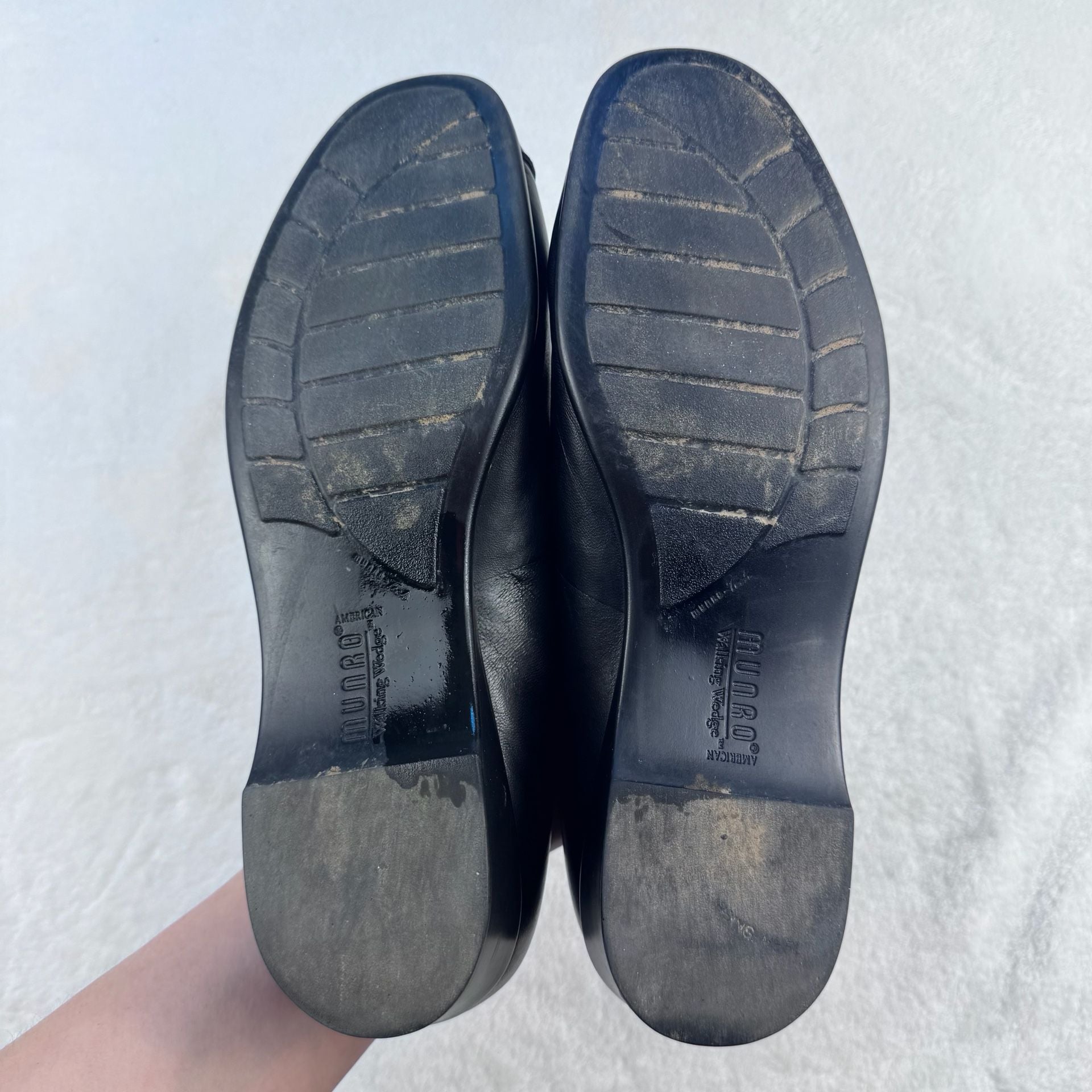 Munro American Walking Wedge Black Leather Slip-On Loafers Size 8.5M 7