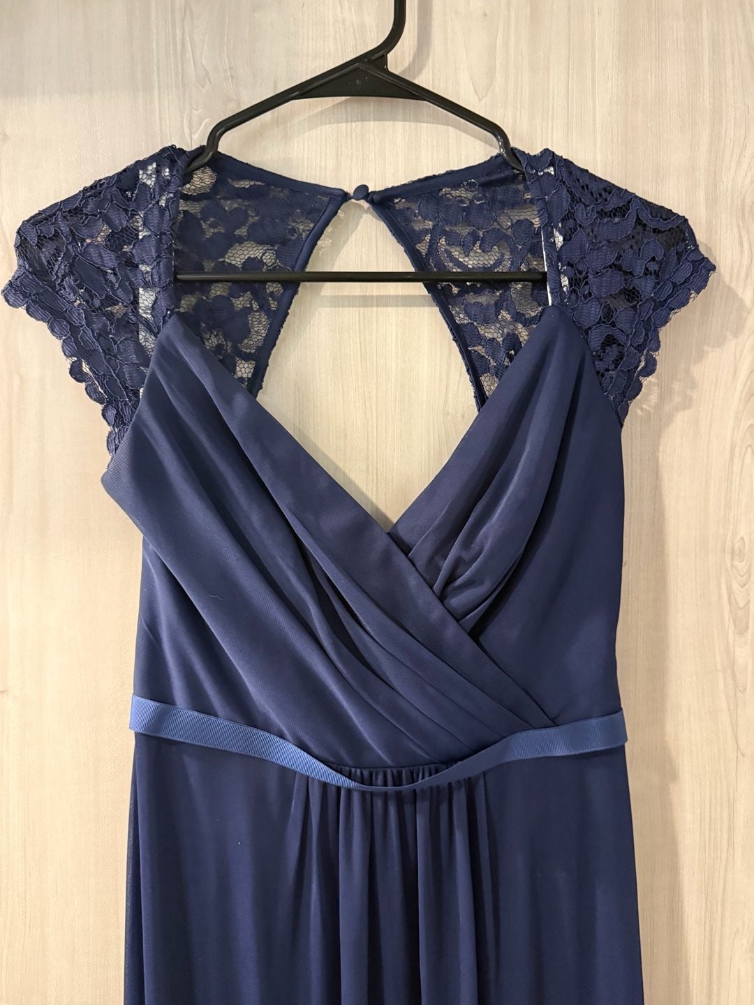 David’s Bridal Navy Blue Lace Illusion Back Long Bridesmaid Dress Formal Gown 2 3