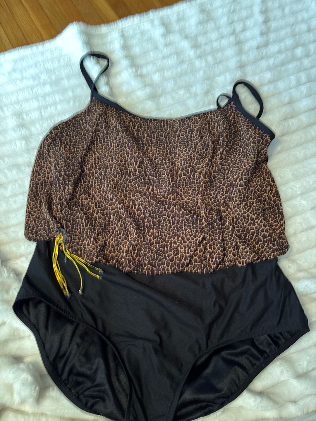 Beach Cabana Woman Leopard Print Blouson One-Piece Swimsuit 2