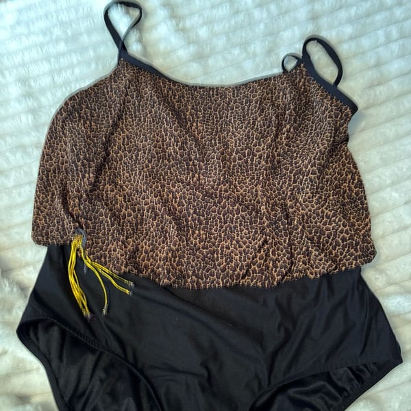 Beach Cabana Woman Leopard Print Blouson One-Piece Swimsuit