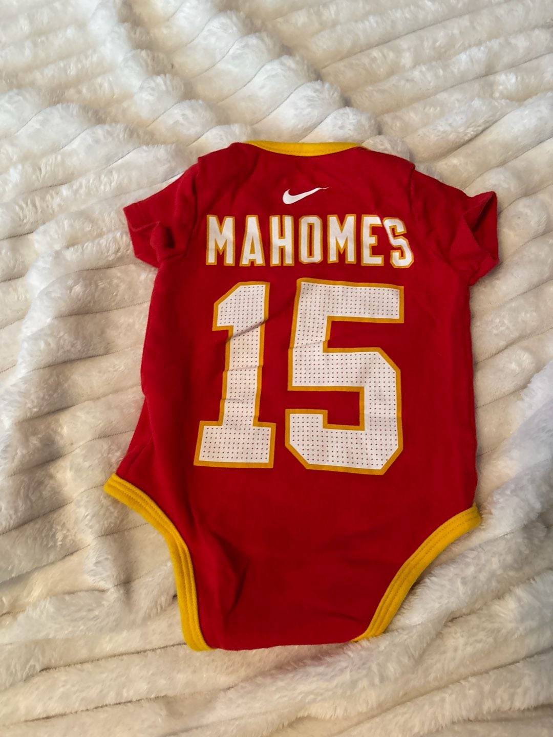 Nike Kansas City Chiefs Patrick Mahomes #15 Baby Jersey Onesie Size 6-9M 3