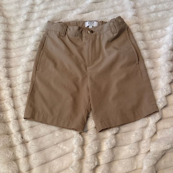 Crown & Ivy Kids Boys Khaki Chino Shorts Size 7