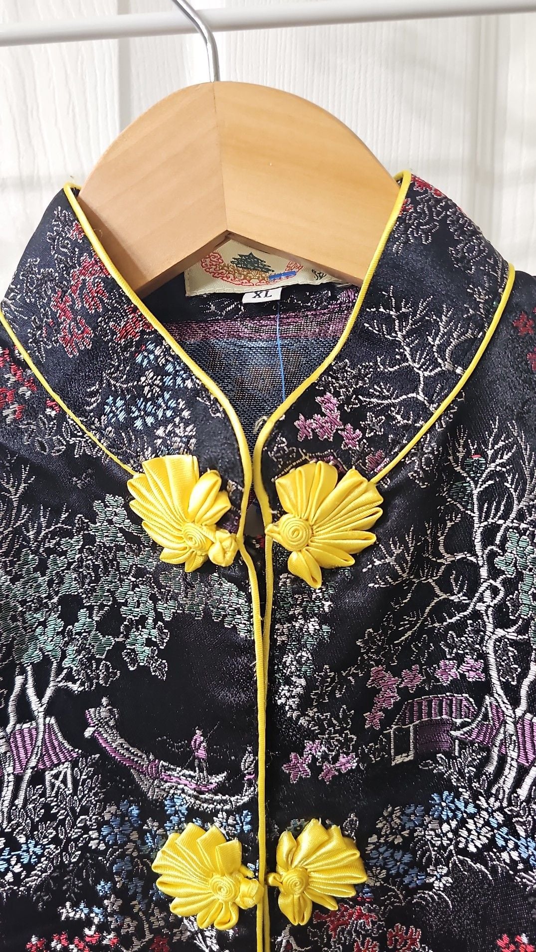 Great Shanghai Vintage Chinese Brocade Pagoda Pajama Set Size XL 3