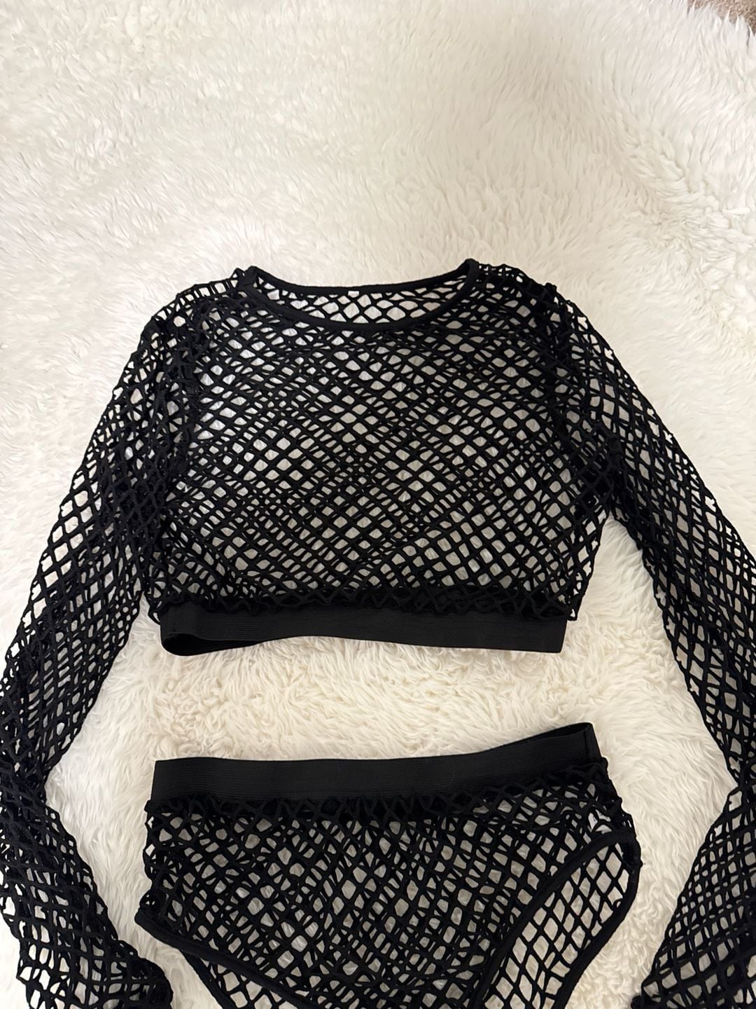 Fishnet Long Sleeved Crop Top & Matching High Waisted Bottoms 2