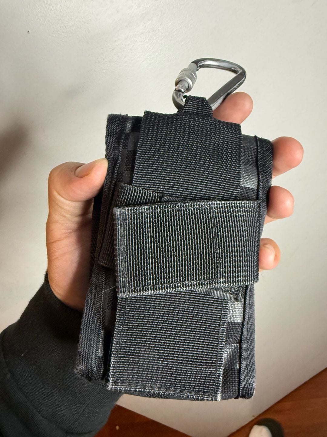 Supreme FW11 Damier Printed Check Camera Pouch Black 6