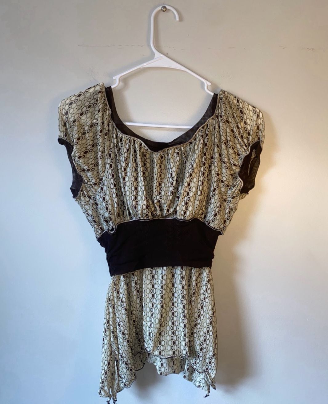 Brown And Tan Circle Print Mesh blouse With Brown Waist Band 4