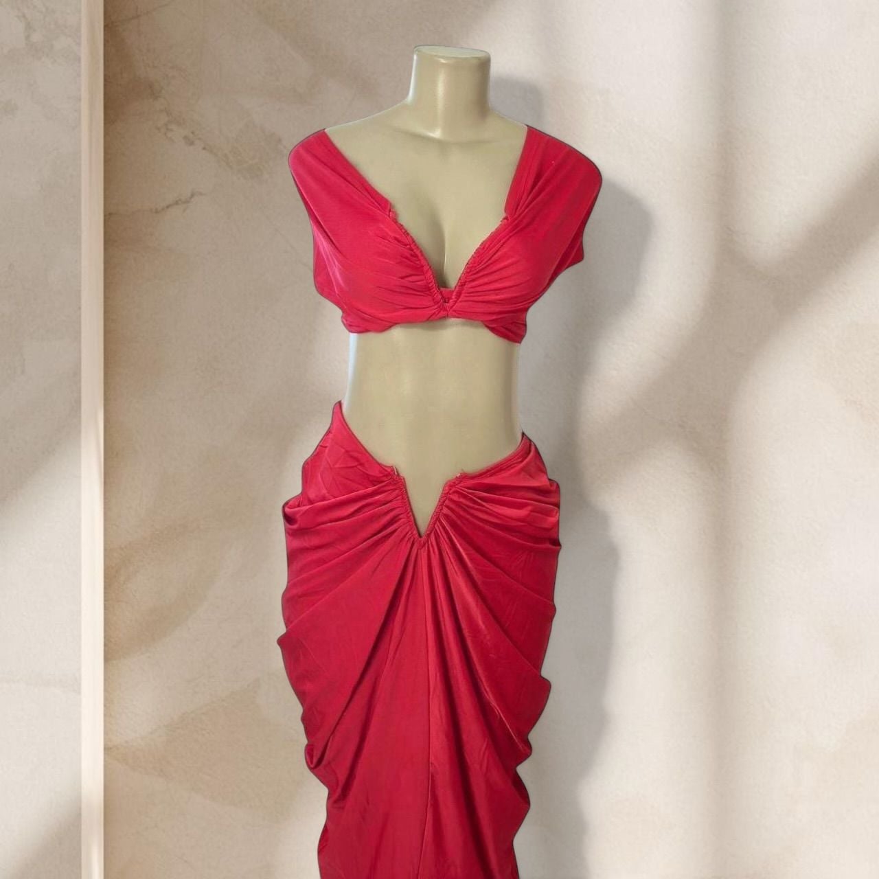 Red Two Piece Set – Ruched Crop Top & Maxi Skirt Sexy Elegant Night Out ✧ L
1