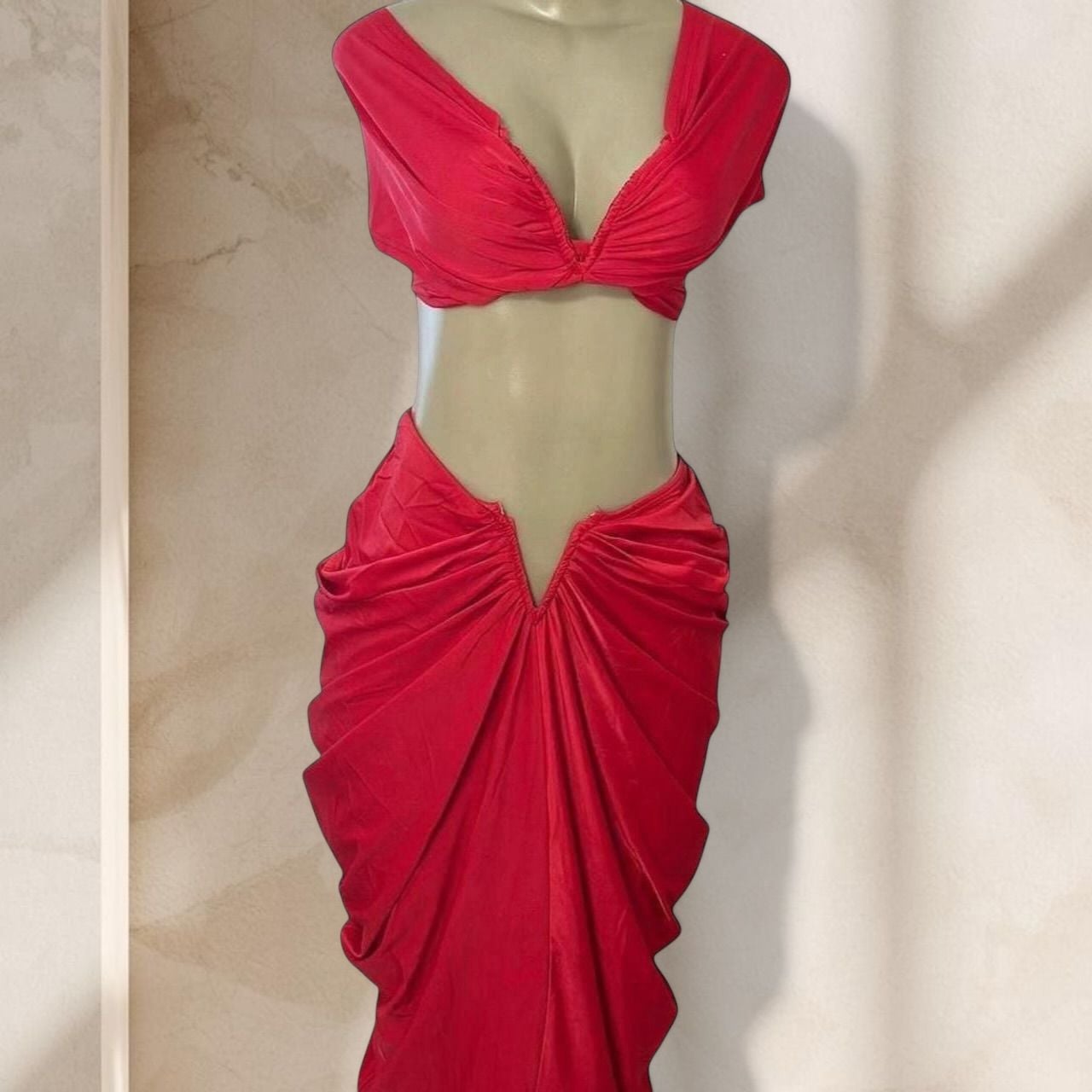 Red Two Piece Set – Ruched Crop Top & Maxi Skirt Sexy Elegant Night Out ✧ L
2