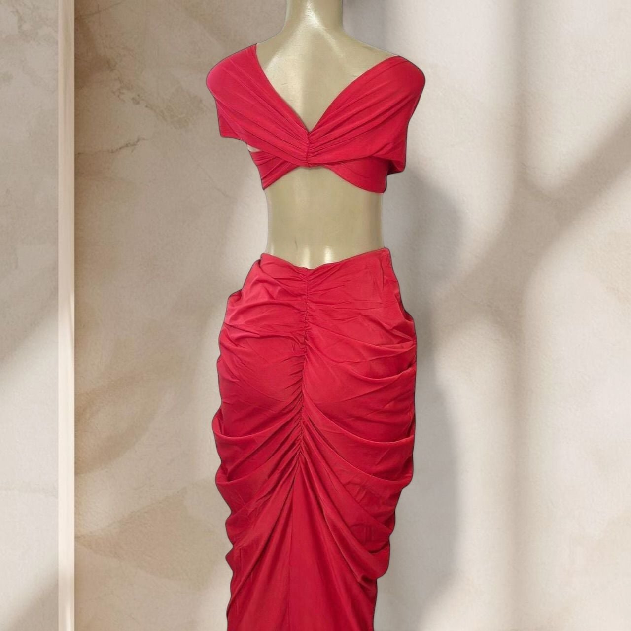 Red Two Piece Set – Ruched Crop Top & Maxi Skirt Sexy Elegant Night Out ✧ L
3