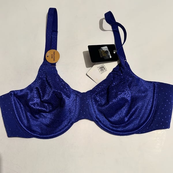 Le Mystère Second Skin Back Smoother T-Shirt Bra, Size 36DDD/F