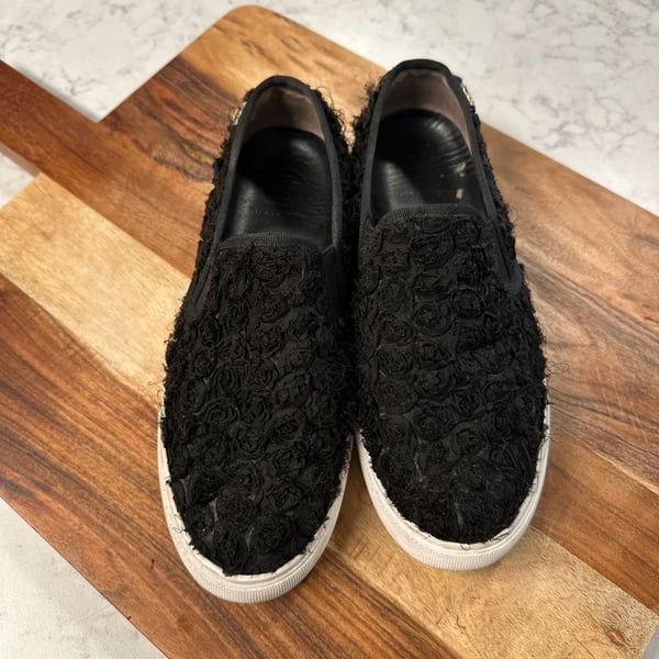 Tory Burch Black Rosette Floral Textured Slip-On Sneakers