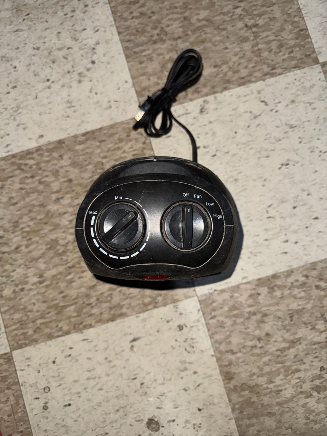 SAI 1500W Portable Ceramic Space Heater with Fan, Black 2