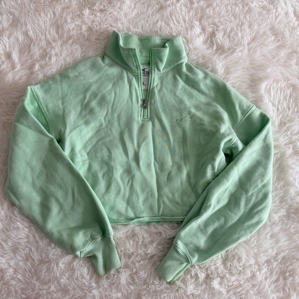 Hollister Mint Green Quarter-Zip Cropped Sweatshirt Size XS