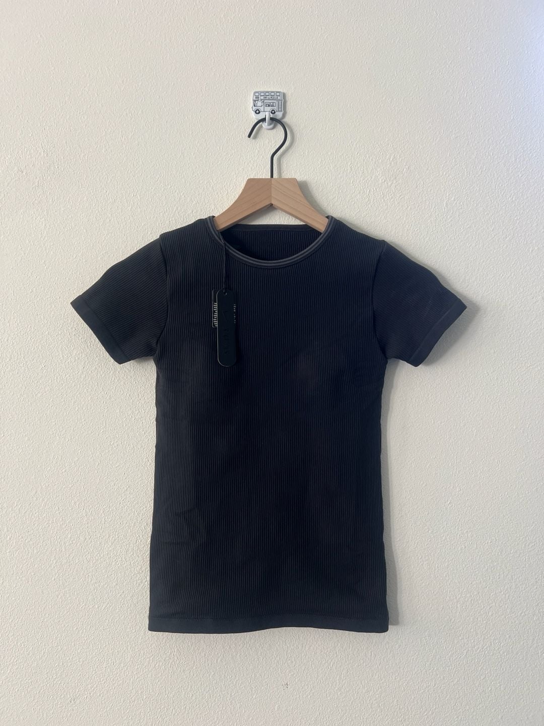 Nike x SKIMS Ribbed Seamless Short Sleeve Top Obsidian/Armor Size XS tshirt black NWT $74 retail 8