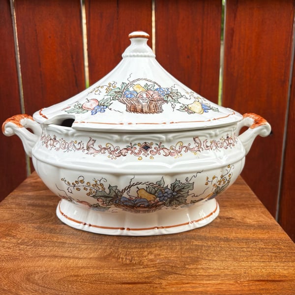 Vintage Harvest Fruit Basket Ceramic Soup Tureen with Lid