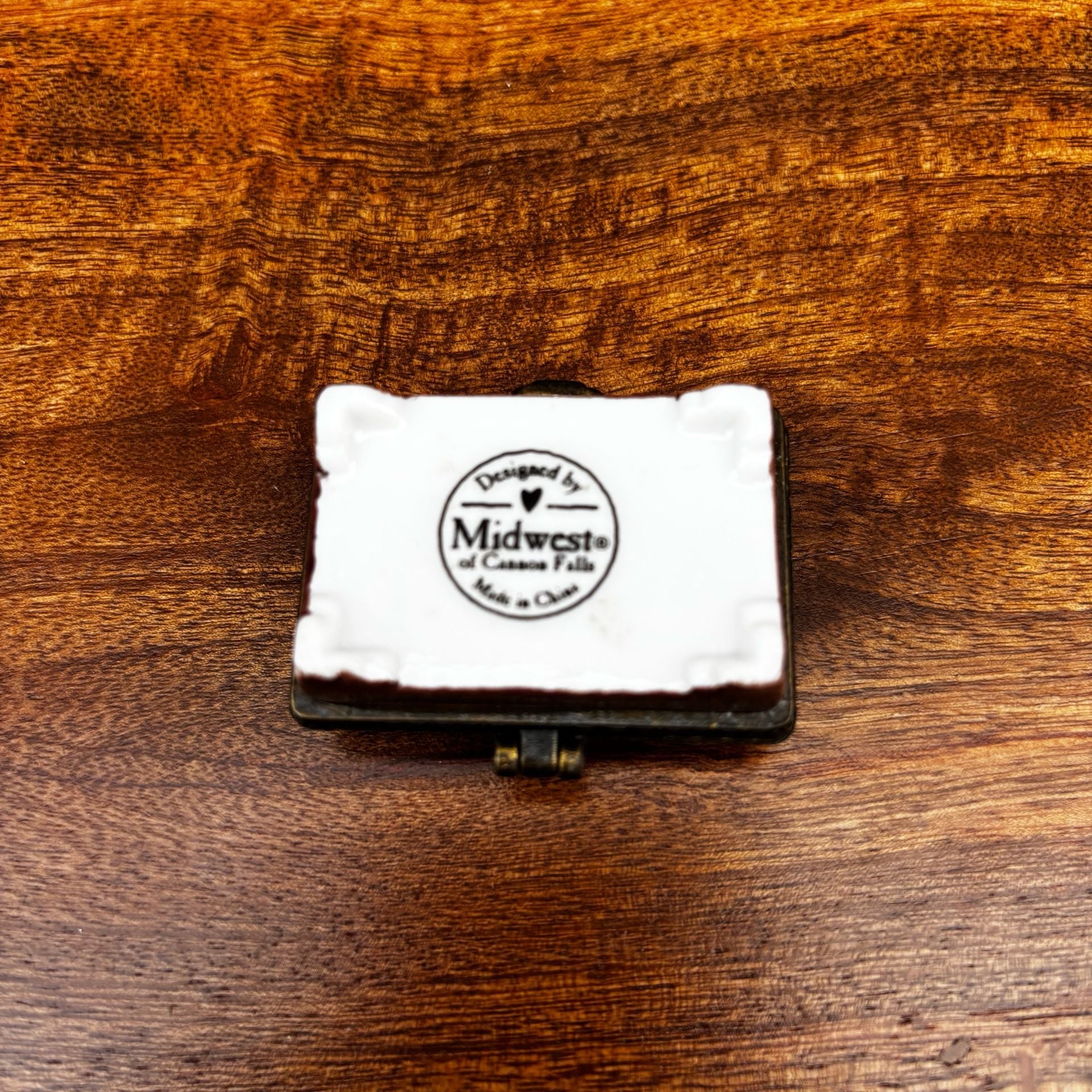 Midwest of Cannon Falls Miniature Porcelain Cigar Box Trinket Box with 4 Cigars 4