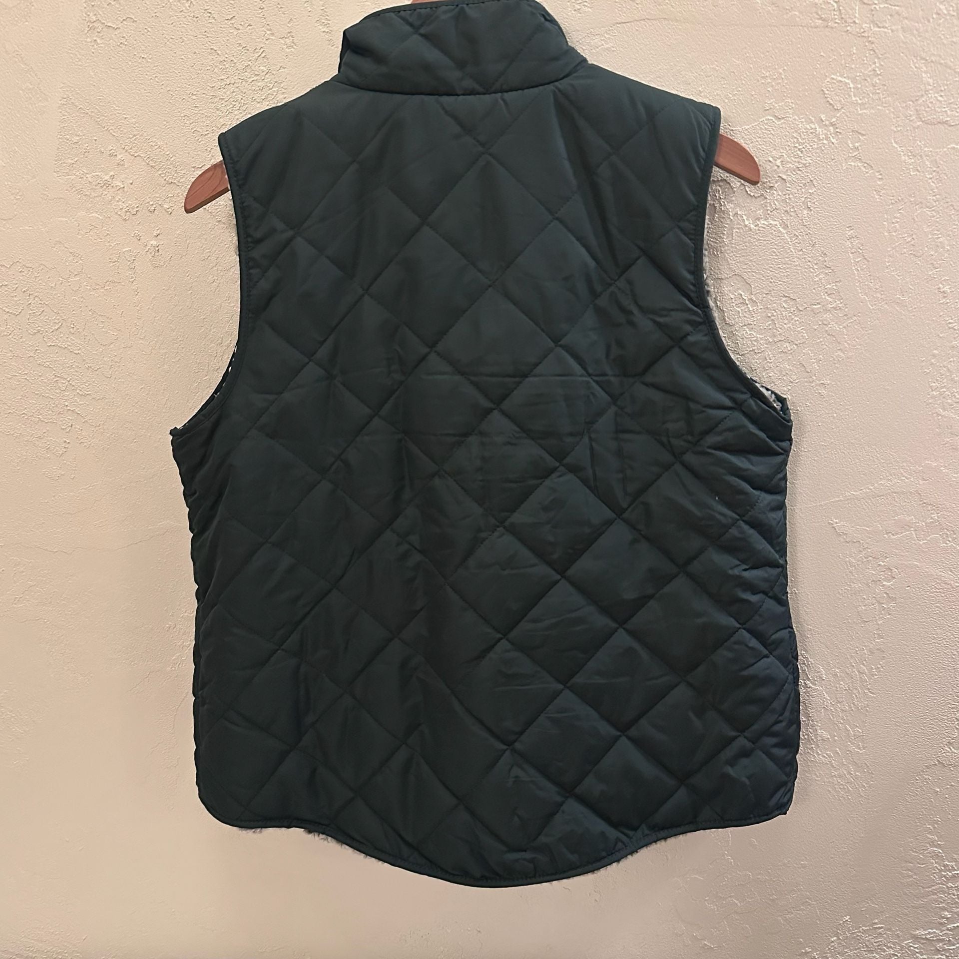 Thread & Supply Reversible Quilted Sherpa Vest Hunter Green Size Large 5