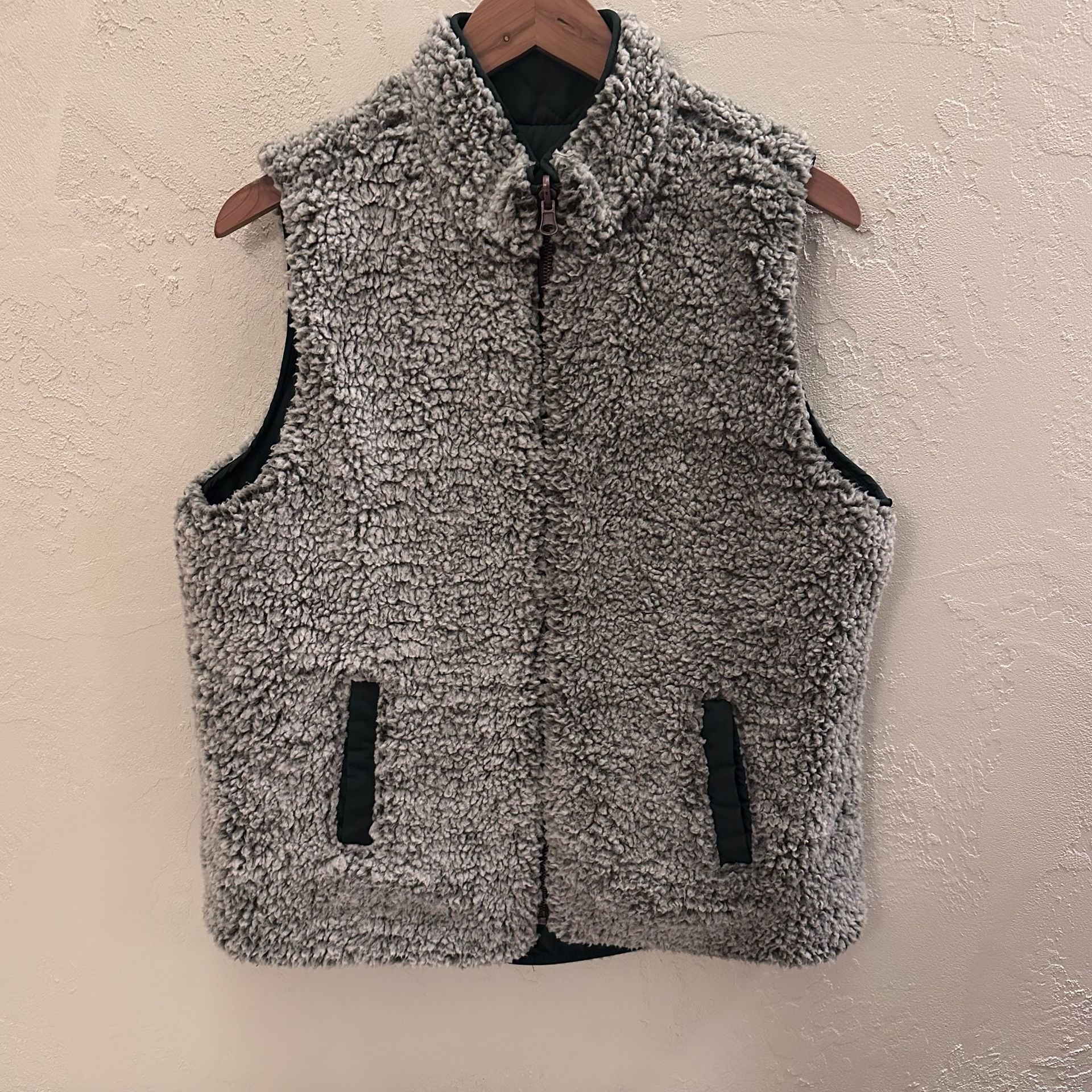 Thread & Supply Reversible Quilted Sherpa Vest Hunter Green Size Large 6