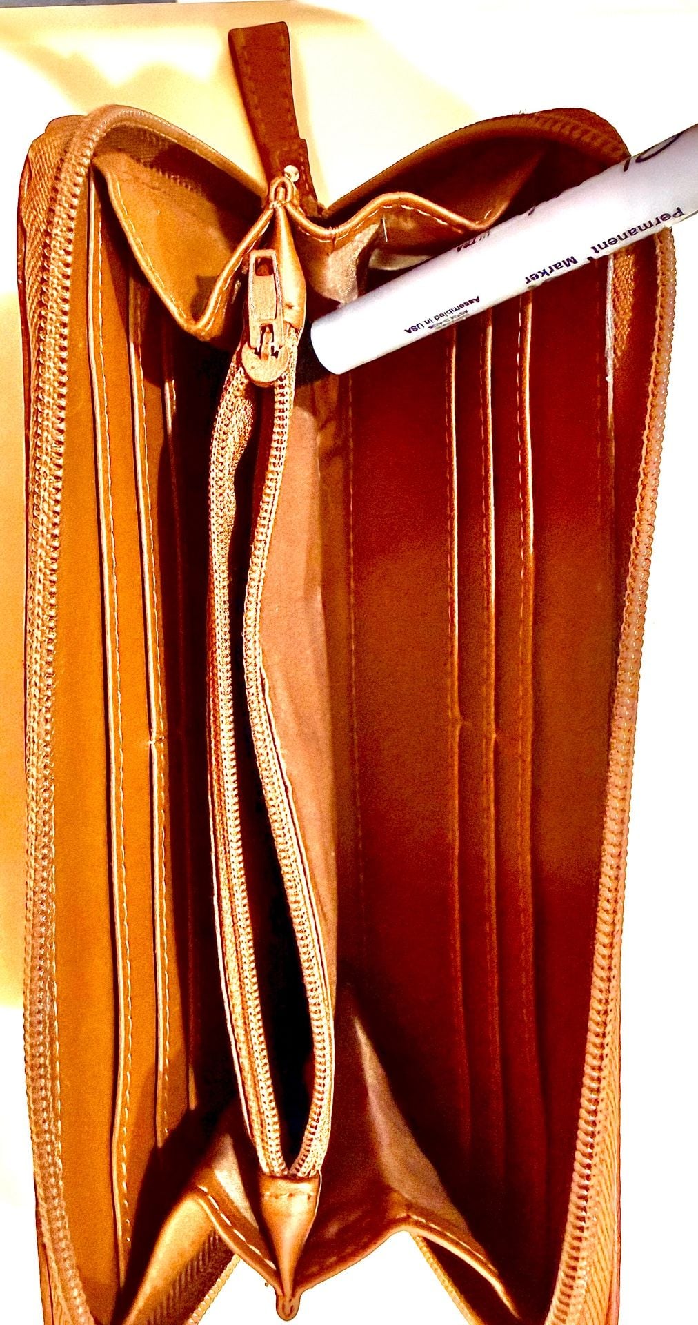 Kenneth Cole Reaction Brown Pebble Genuine Leather Zip Around Continental Wallet 7