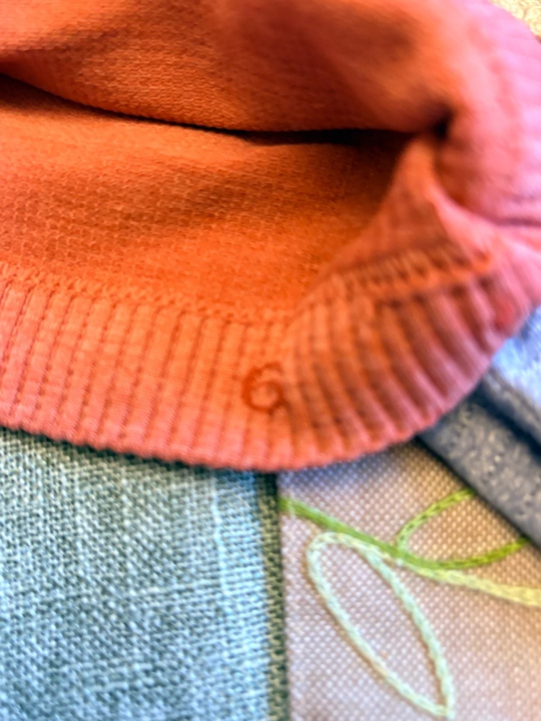 Lululemon Rest Less Pullover Ribbed Turtleneck Size 6 7