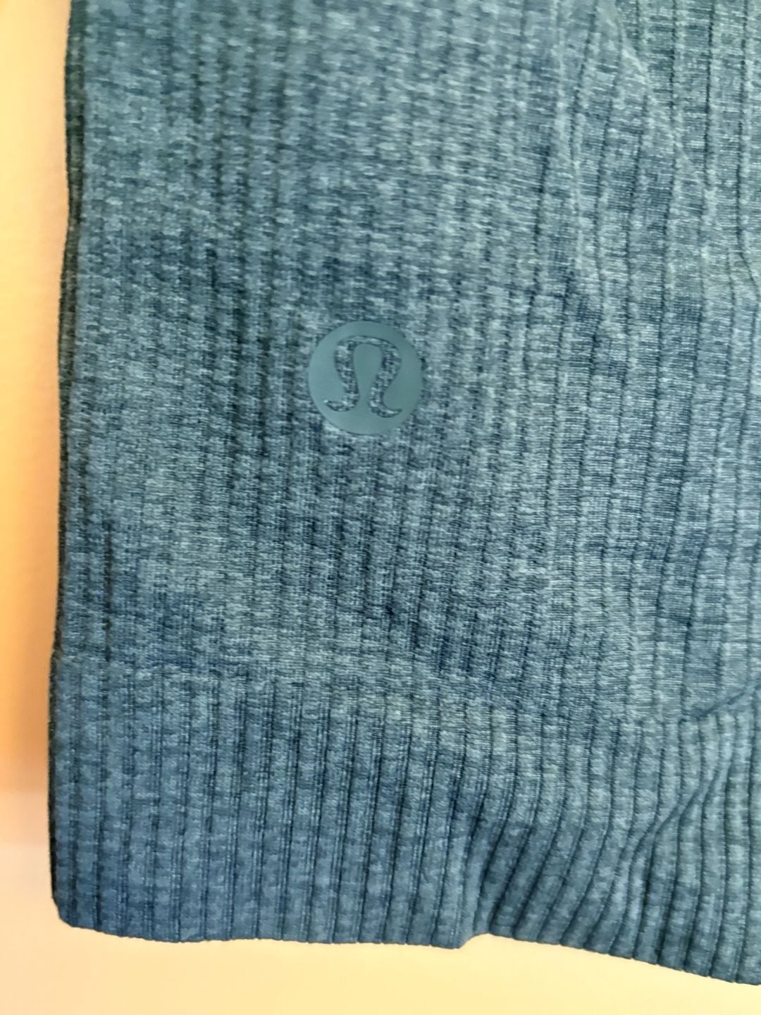 Lululemon Ebb to Street Long-Sleeve Crop Top Size 4 5