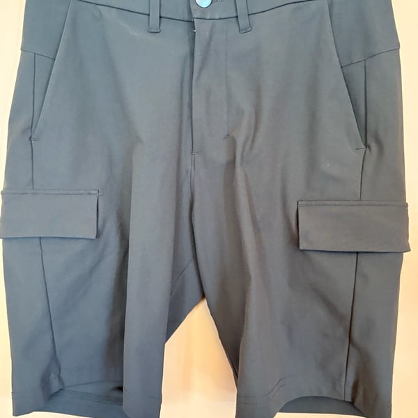 NWOT Lululemon Commission Cargo Shorts Size 28 Dark Olive