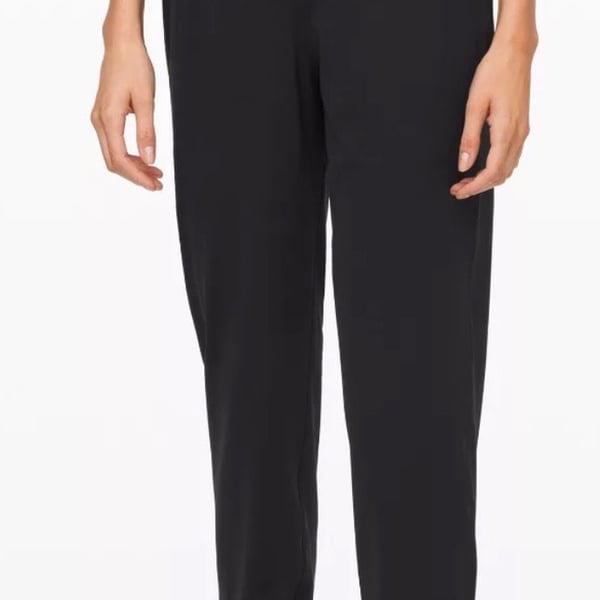 Lululemon On the Fly Jogger Black Size 6