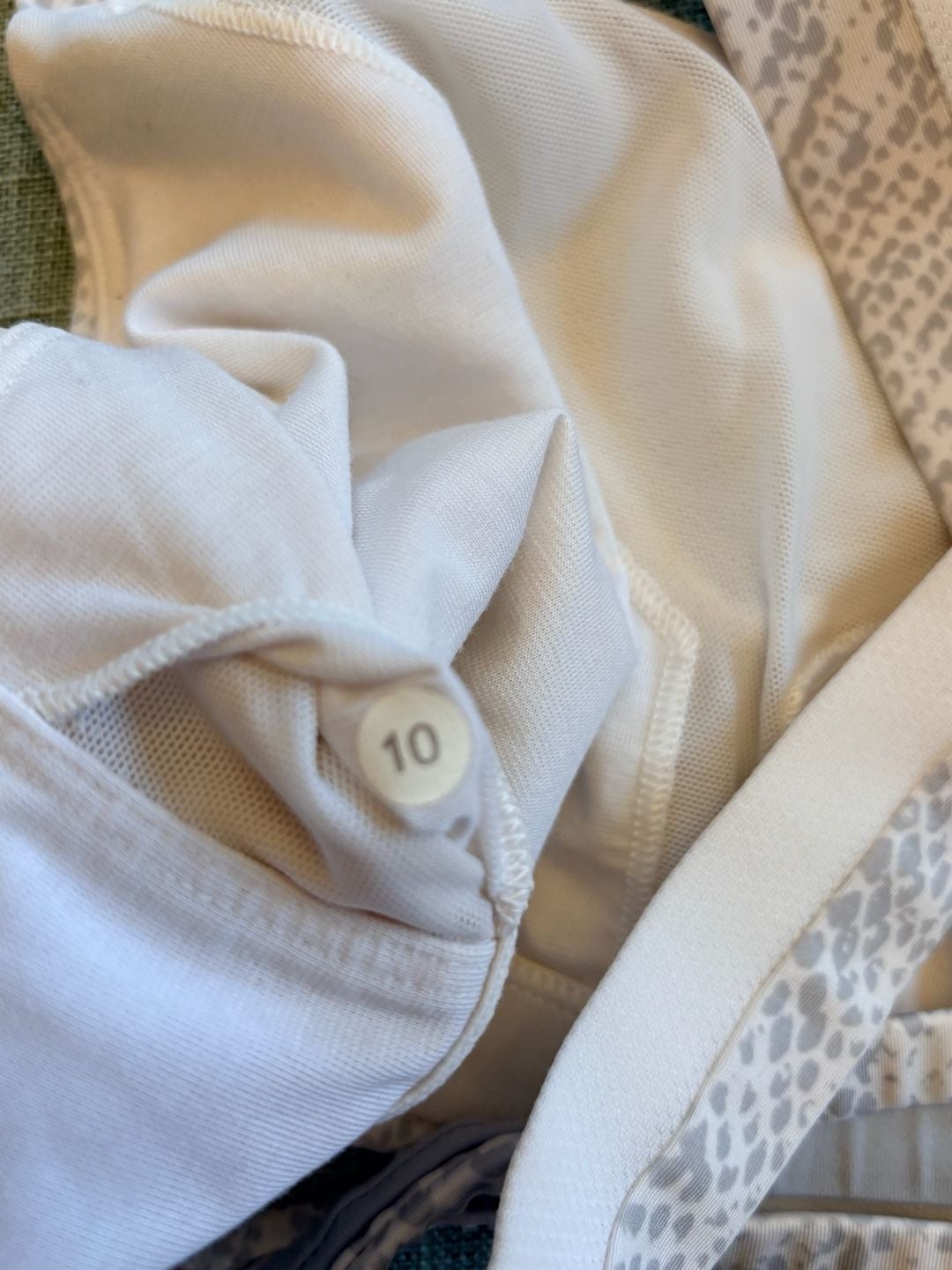Lululemon On Your Way Bra - Desert Snake White Silver Fox / White / Silver Fox - 5