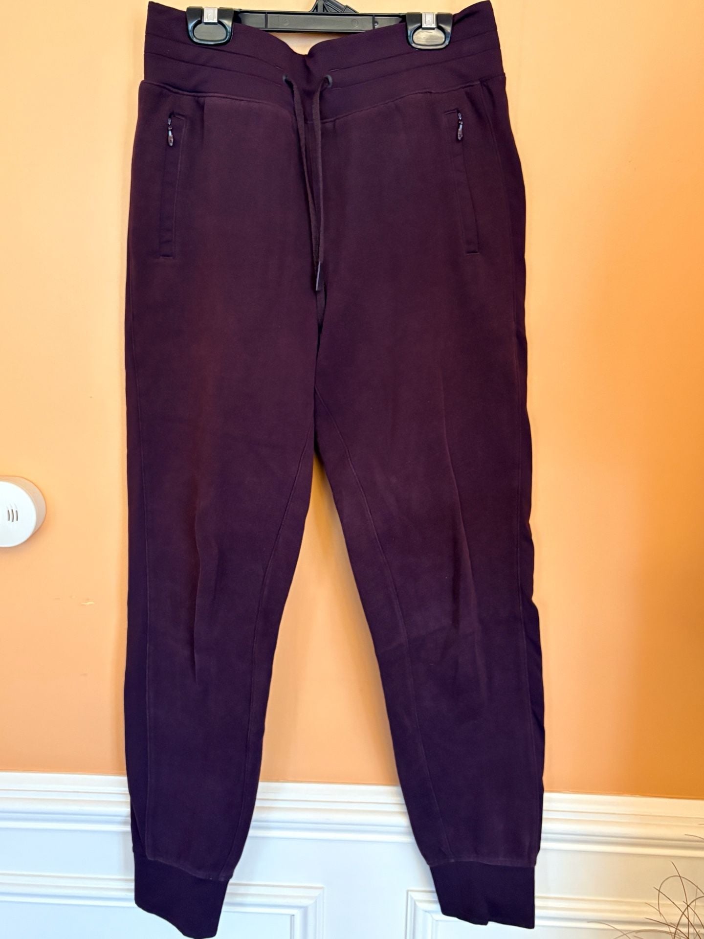 Lululemon plush times joggers size 6 3