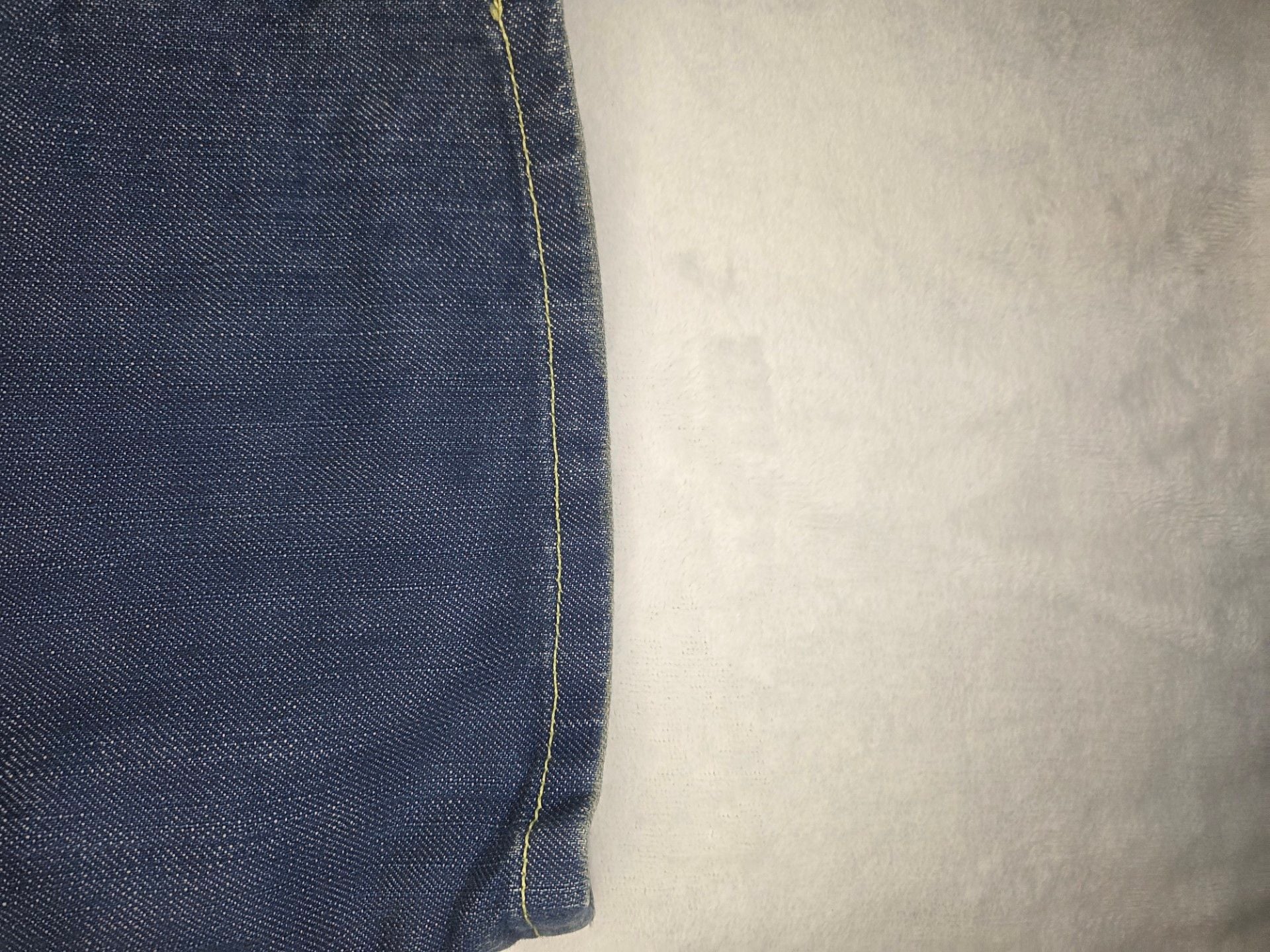 Yanuk 6-Pocket Classic Bootcut Jeans Size 32 7