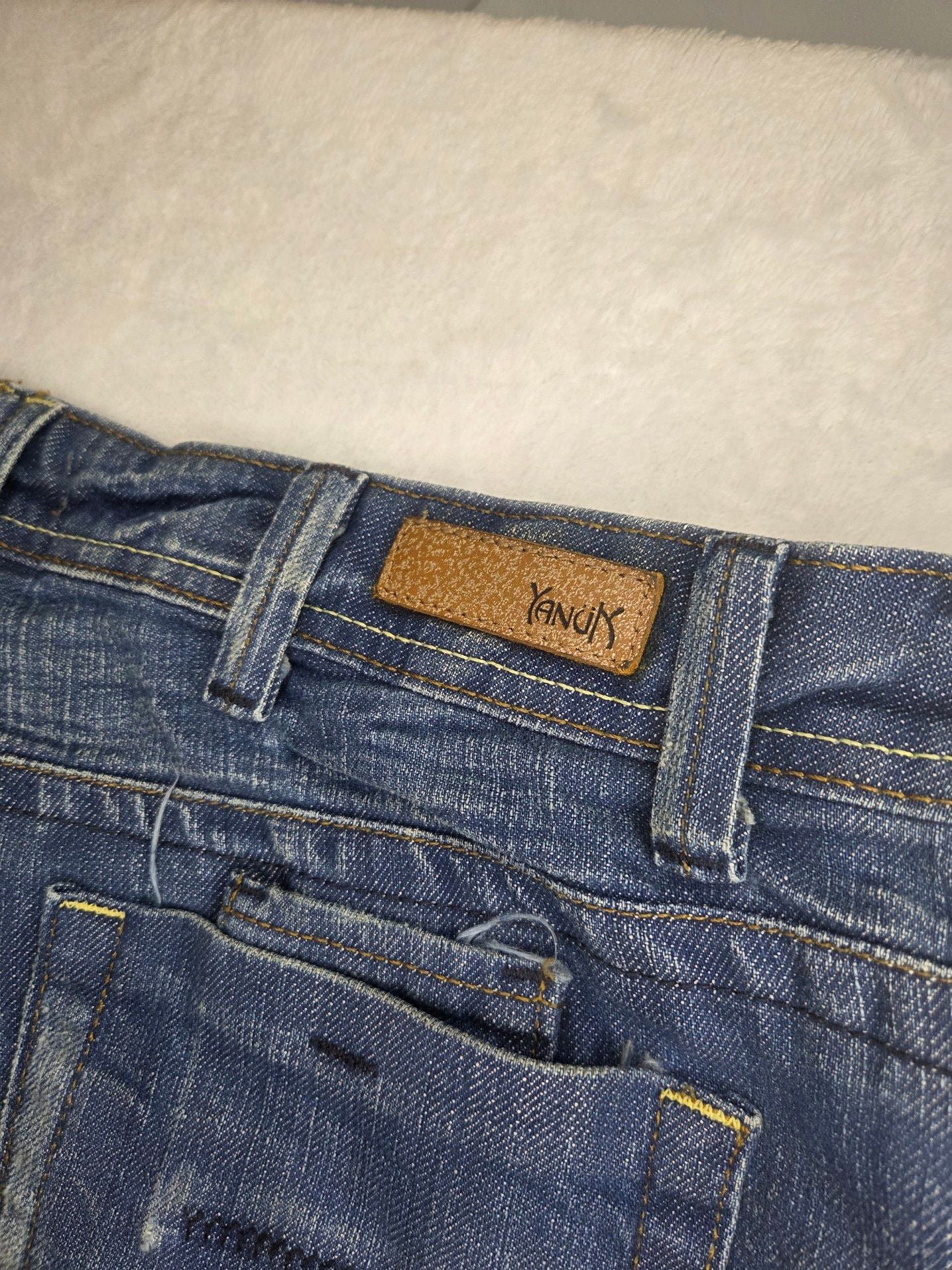 Yanuk 6-Pocket Classic Bootcut Jeans Size 32 11