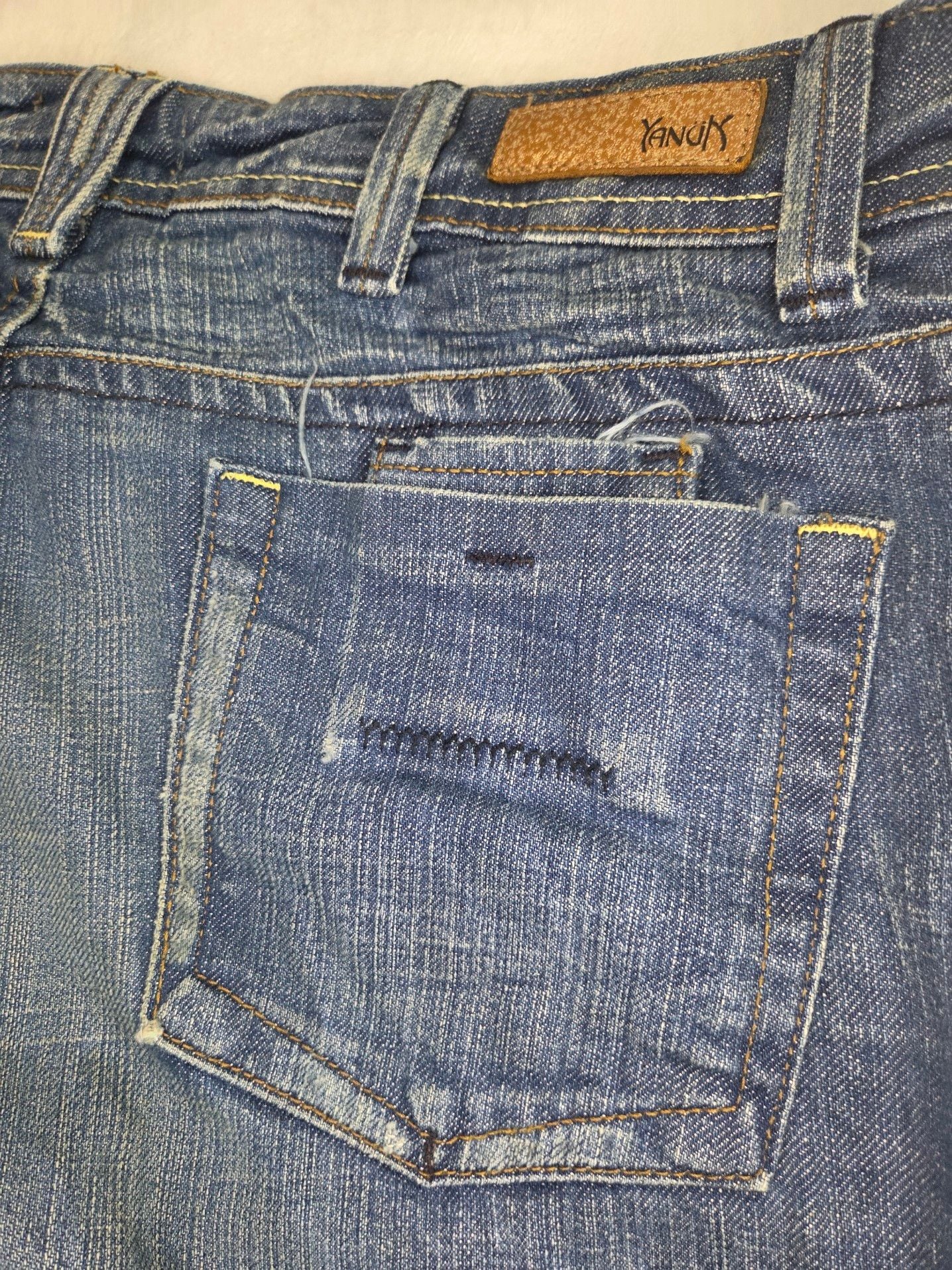 Yanuk 6-Pocket Classic Bootcut Jeans Size 32 12