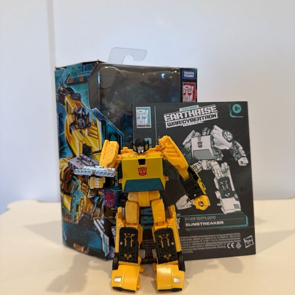 Transformers War for Cybertron: Earthrise Deluxe Class WFC-E36 Sunstreaker