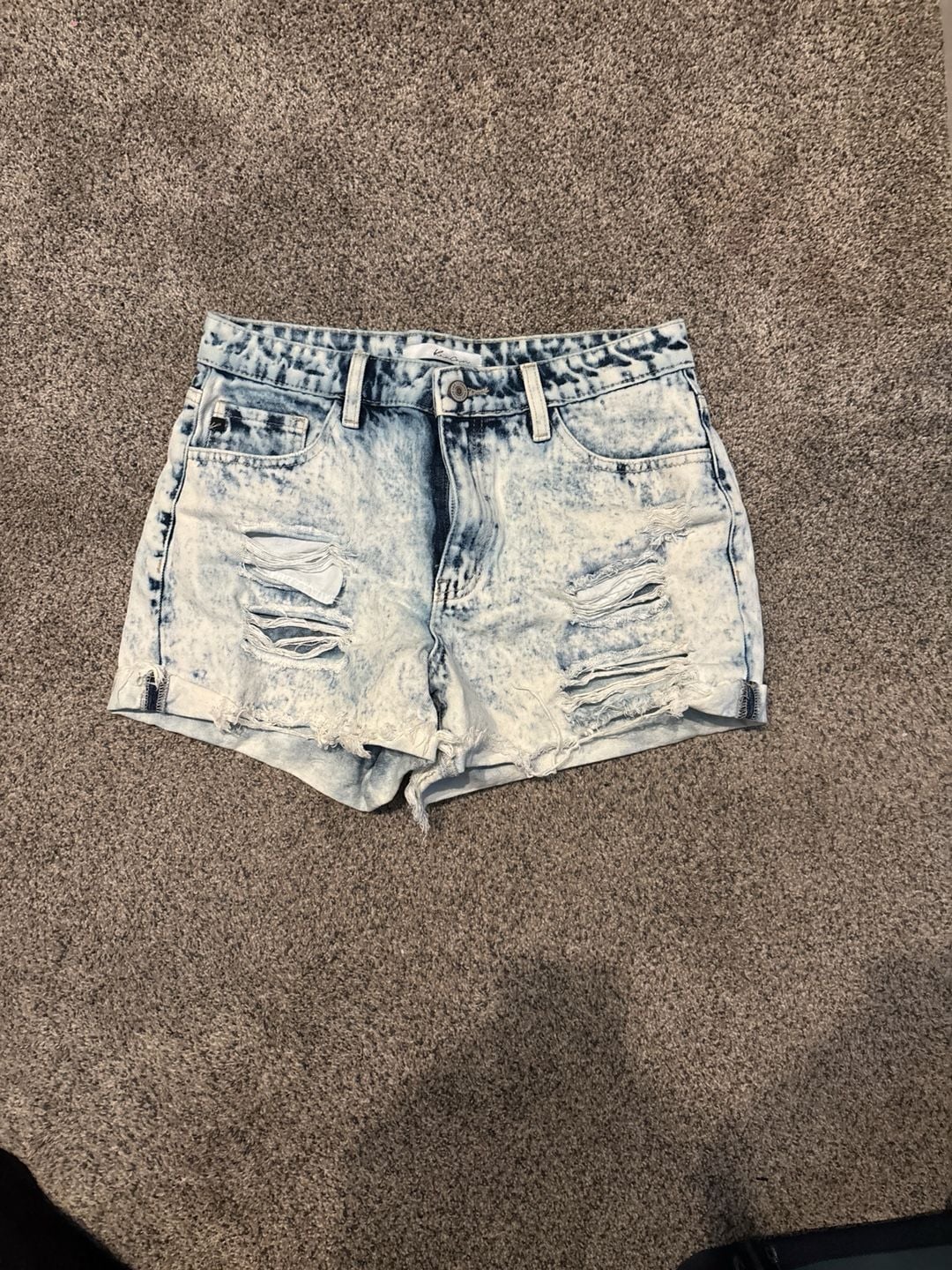 KanCan Acid Wash Distressed Cuffed Denim Shorts Size 9/28 2