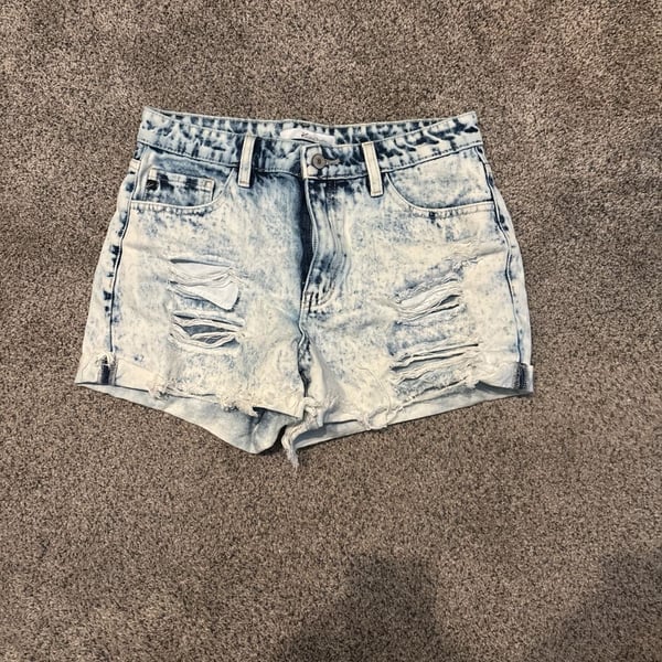 KanCan Acid Wash Distressed Cuffed Denim Shorts Size 9/28