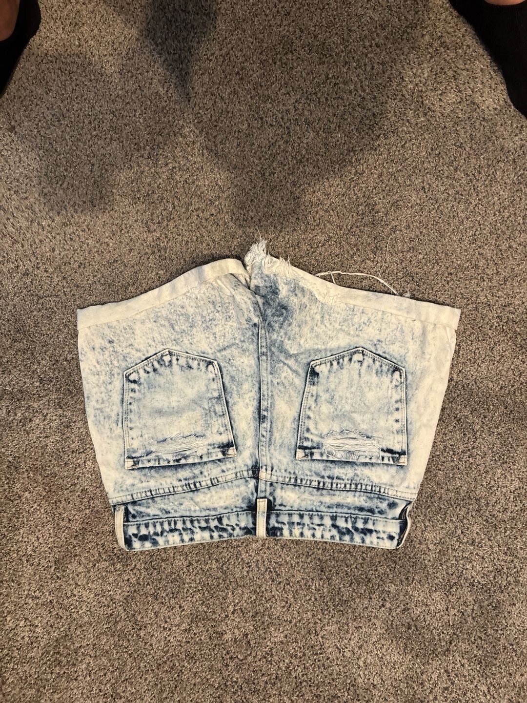 KanCan Acid Wash Distressed Cuffed Denim Shorts Size 9/28 5